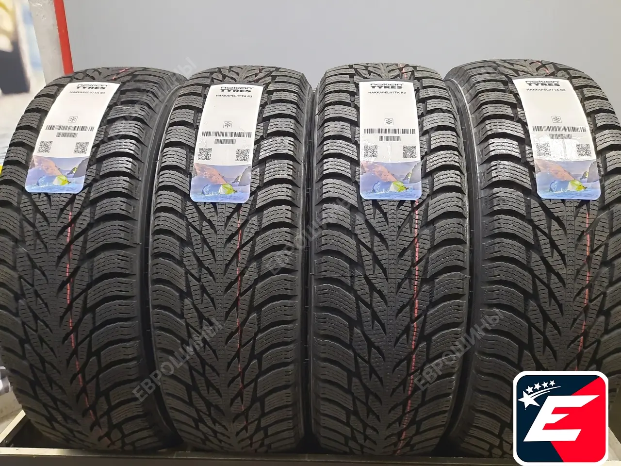 Nokian Tyres Hakkapeliitta R3 SUV 215/60 R17 100R XL