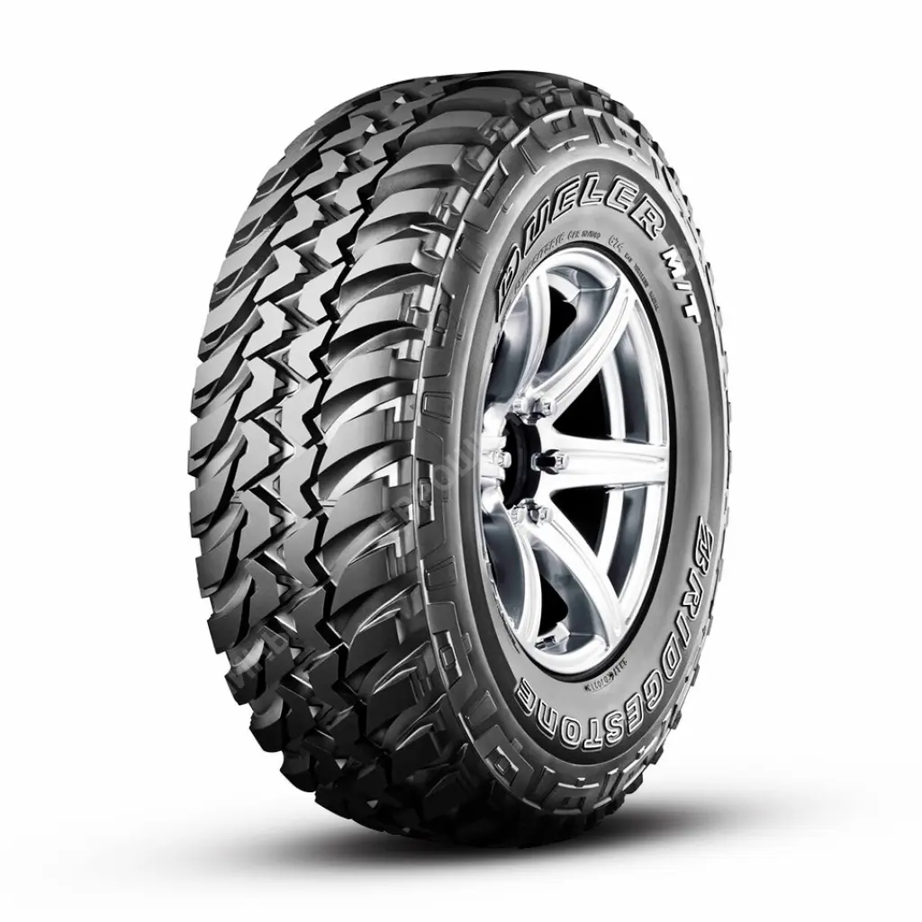 Bridgestone Dueler M/T 674 235/75 R15 104/101Q