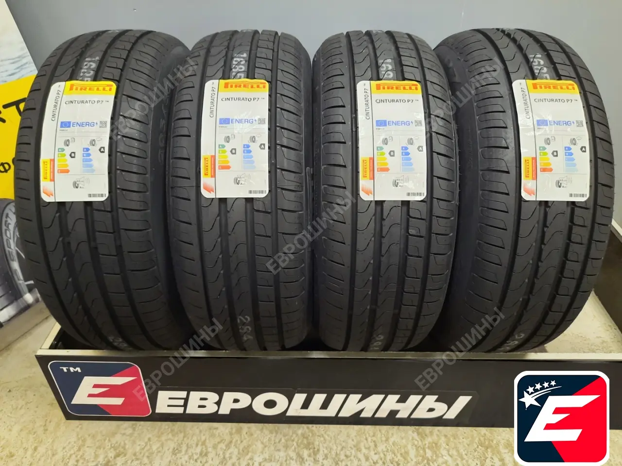 Pirelli Cinturato P7 215/55 R17 94V