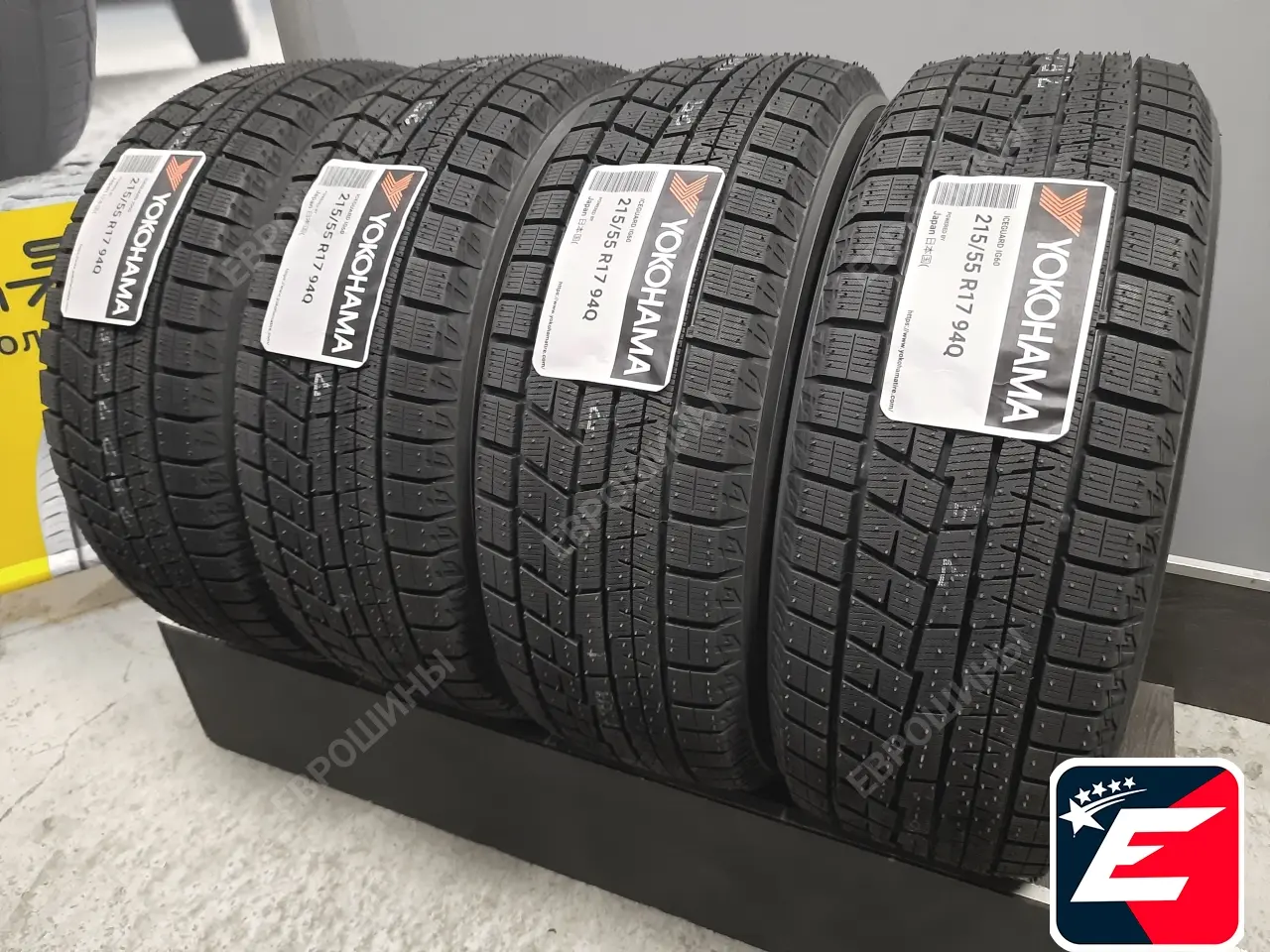 Yokohama iceGuard iG60 Studless 215/55 R17 94Q