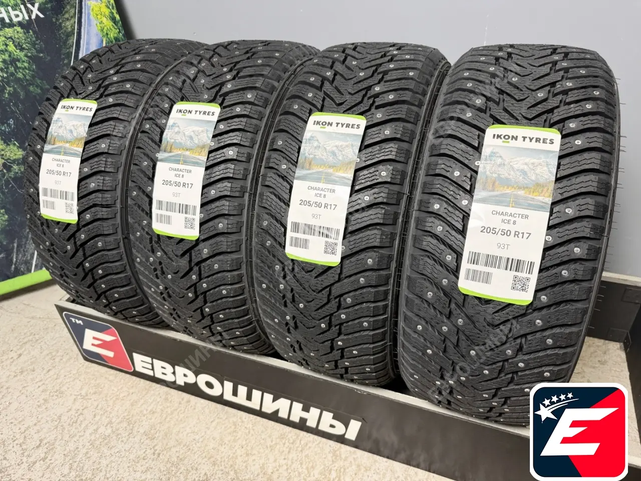 Ikon Tyres Character Ice 8 205/50 R17 93T