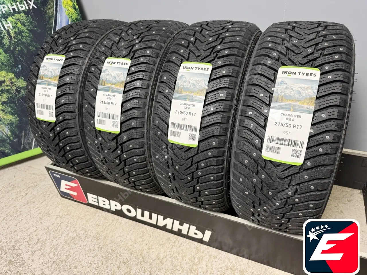 Ikon Tyres Character Ice 8 215/50 R17 95T