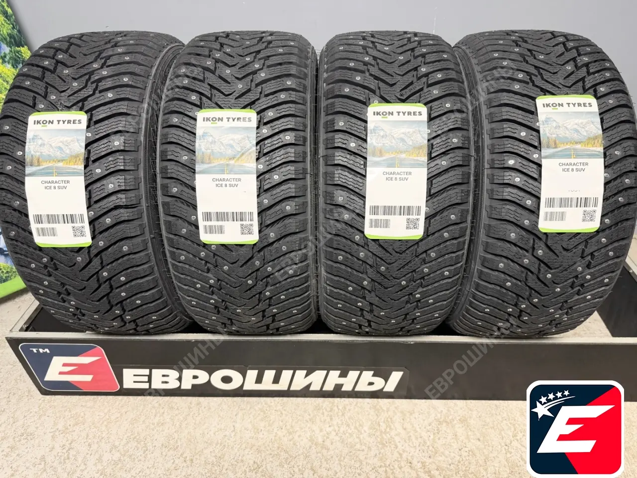 Ikon Tyres Character Ice 8 SUV 255/65 R17 114T