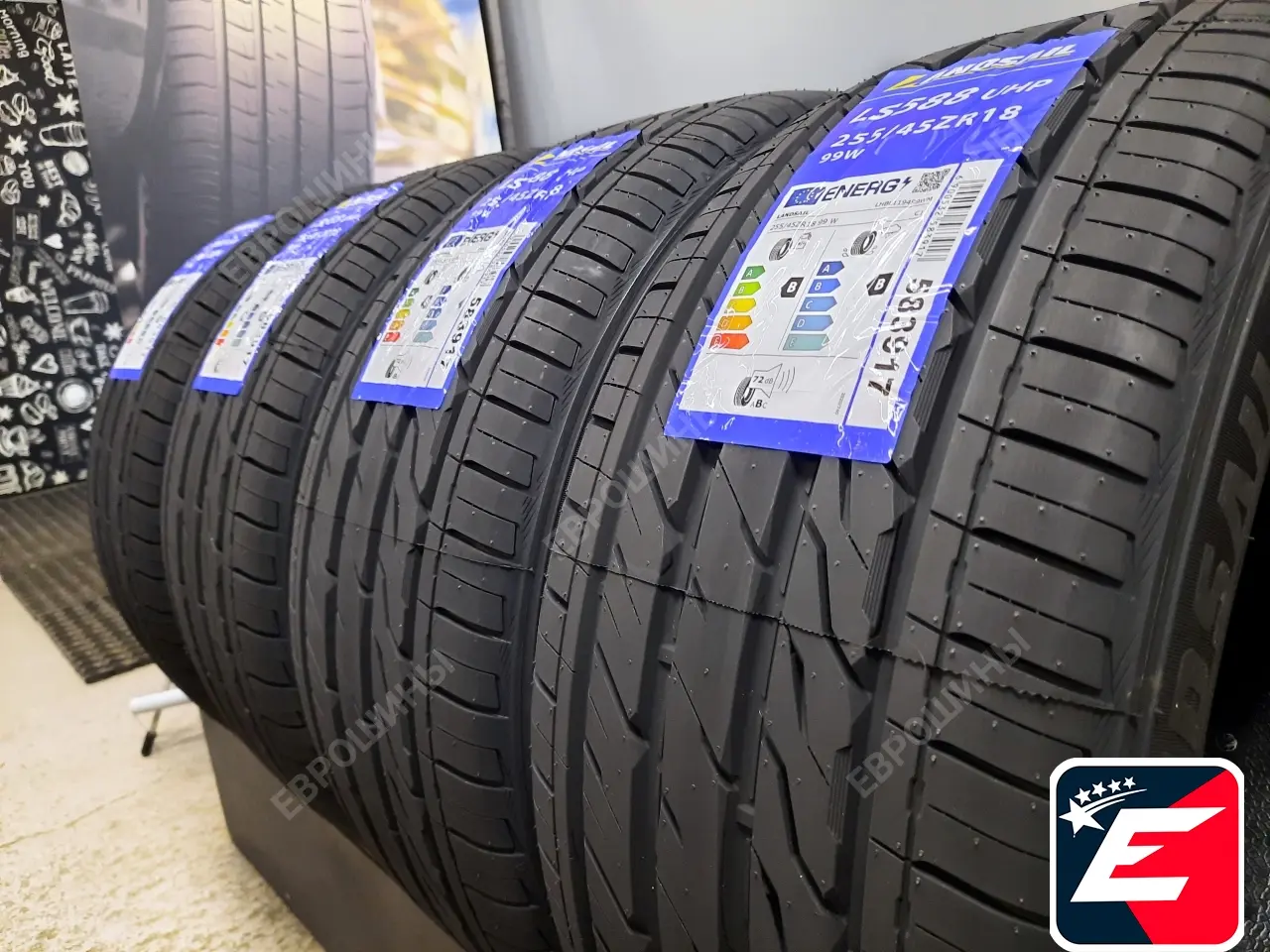 Landsail LS588 UHP 255/45 R18 99W