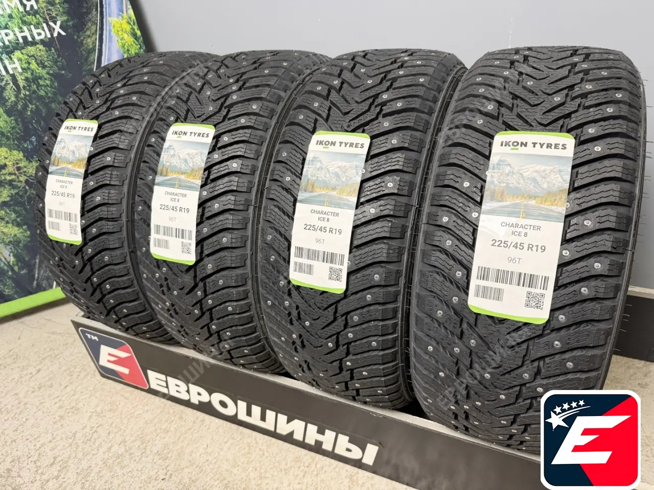 Ikon Tyres Character Ice 8 225/45 R19 96T XL
