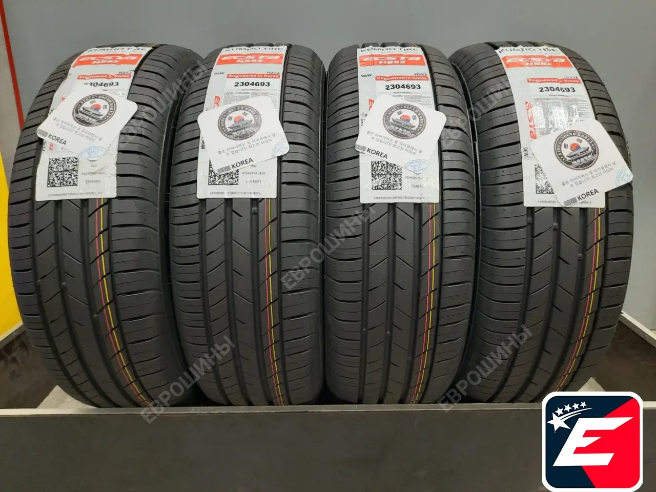 Kumho Ecsta HS52 215/60 R16 95V
