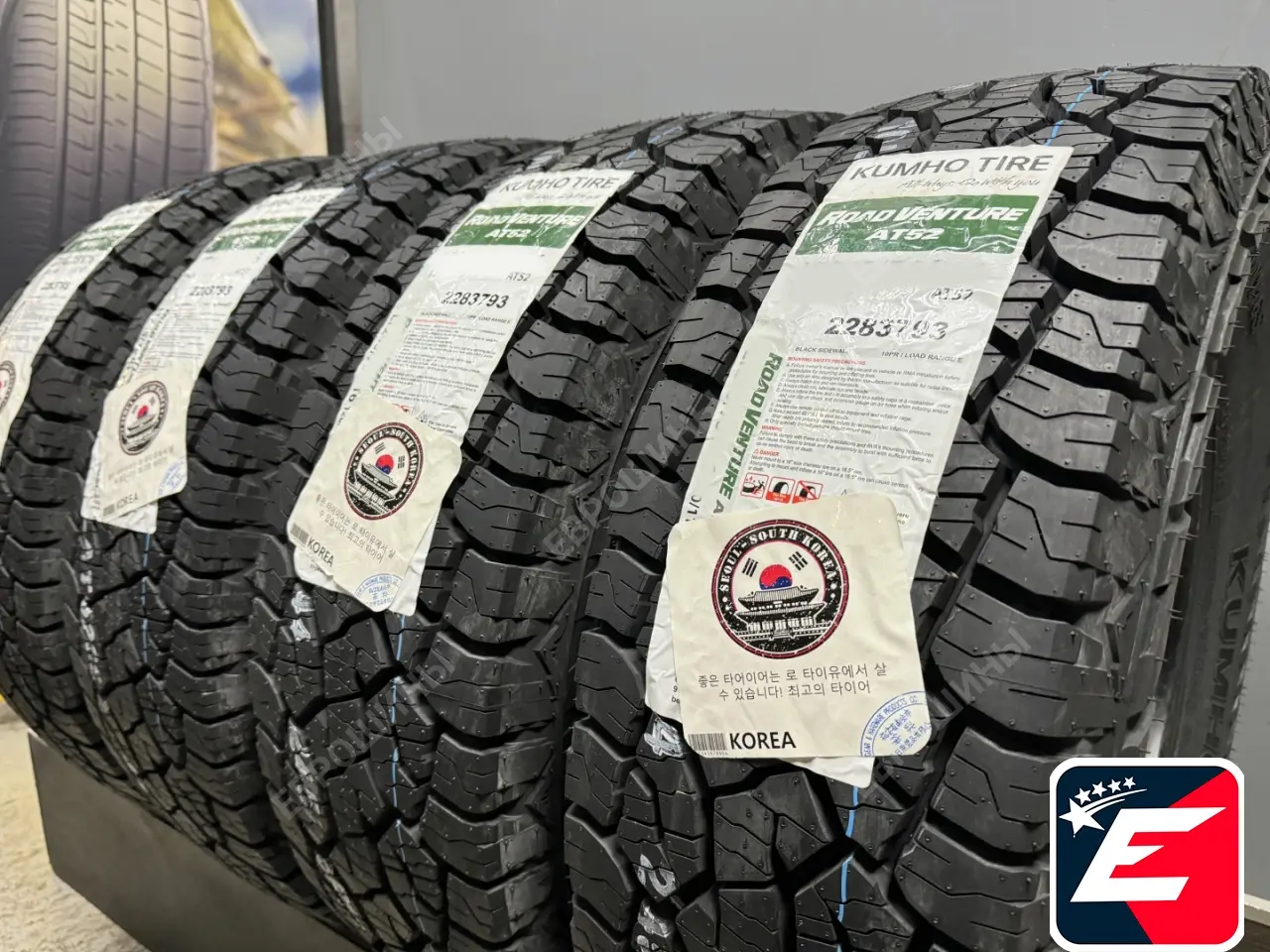 Kumho Road Venture AT52 245/75 R17 121/118S