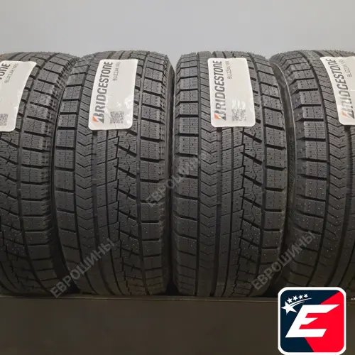 Bridgestone BLIZZAK VRX  235/45 R17 94S*(2020)