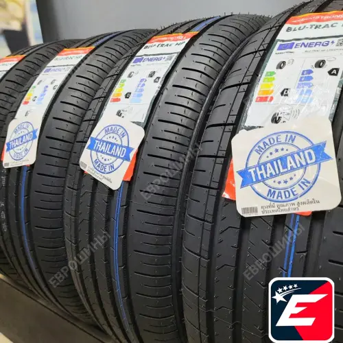 Armstrong Blu-Trac HP 215/45 R17 91W