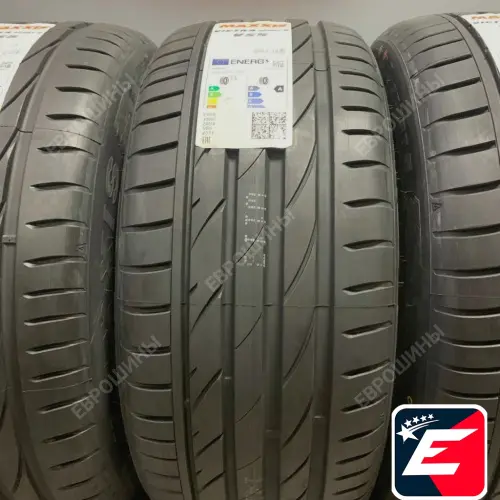 Maxxis Victra Sport 5 VS5 255/35 R18 XL