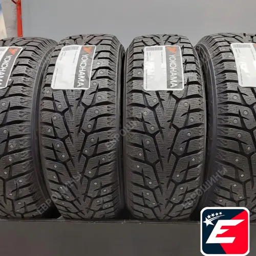 YOKOHAMA ICEGUARD STUD IG55 215/55 R17 98T