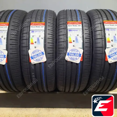 Armstrong Blu-Trac HP 215/45 R17 91W