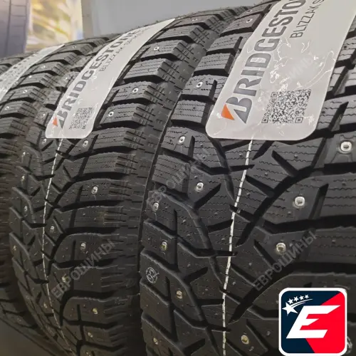 Bridgestone Blizzak Spike 02 245/45 R19 102T XL