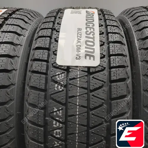 BRIDGESTONE BLIZZAK DM-V3 235/65 R18 106S