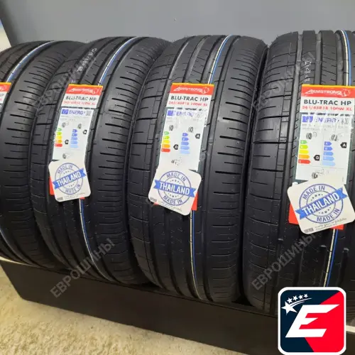 Armstrong Blu-Trac HP  245/45 R18 100W