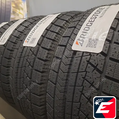 Bridgestone BLIZZAK VRX  235/45 R17 94S*(2020)