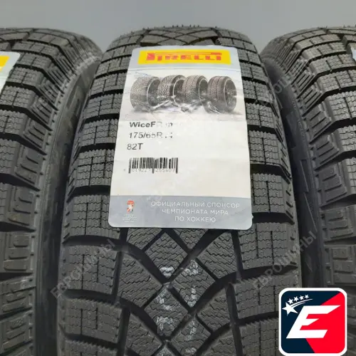 Pirelli Ice Zero Friction 175/65 R14 82T