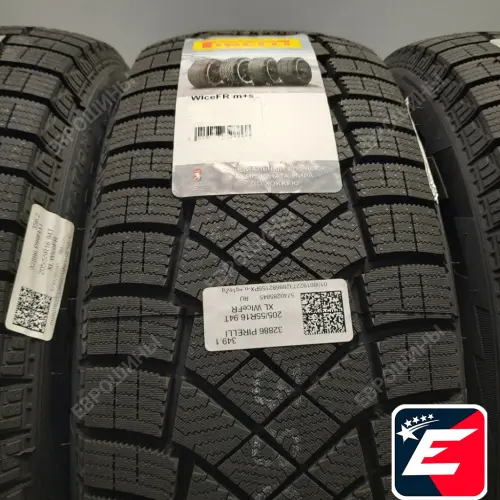 Pirelli Ice Zero Friction 215/55 R16 97T XL