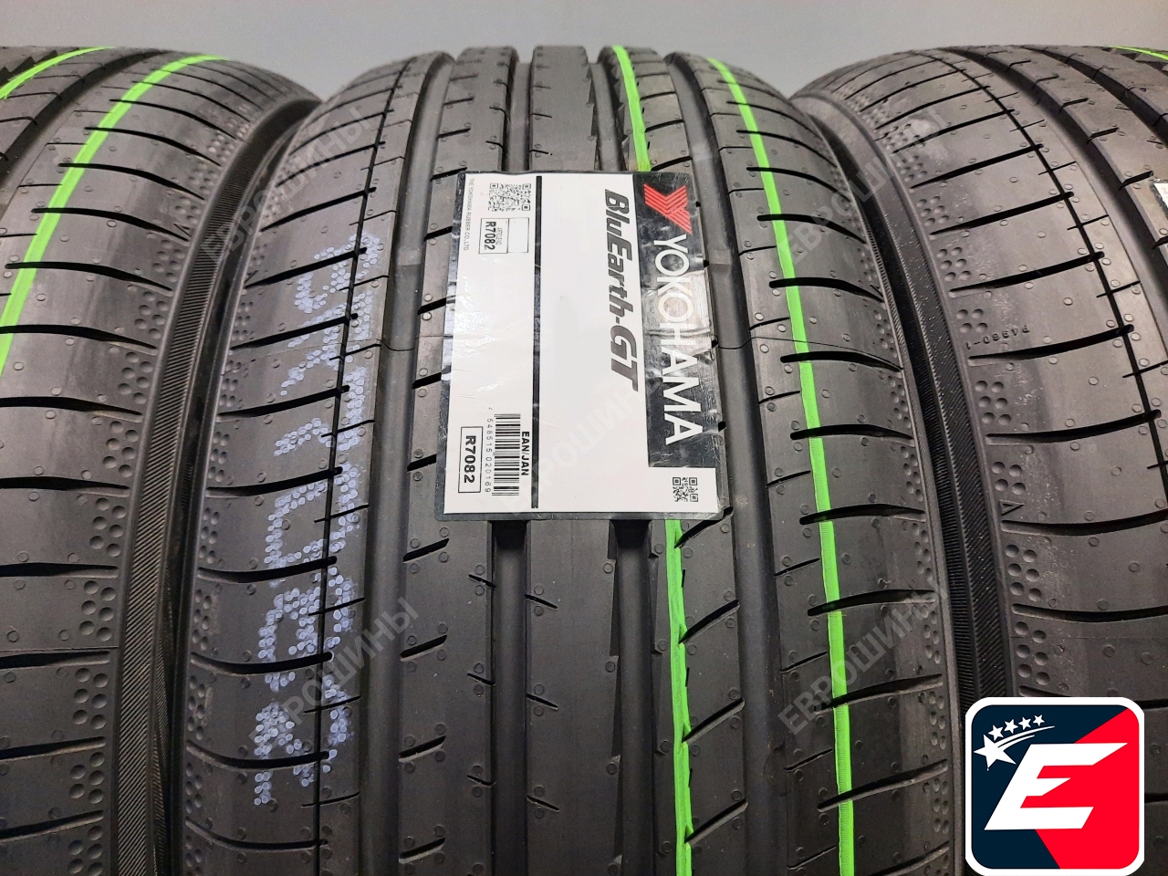 Yokohama Bluearth GT AE51 225/50 R17 98W