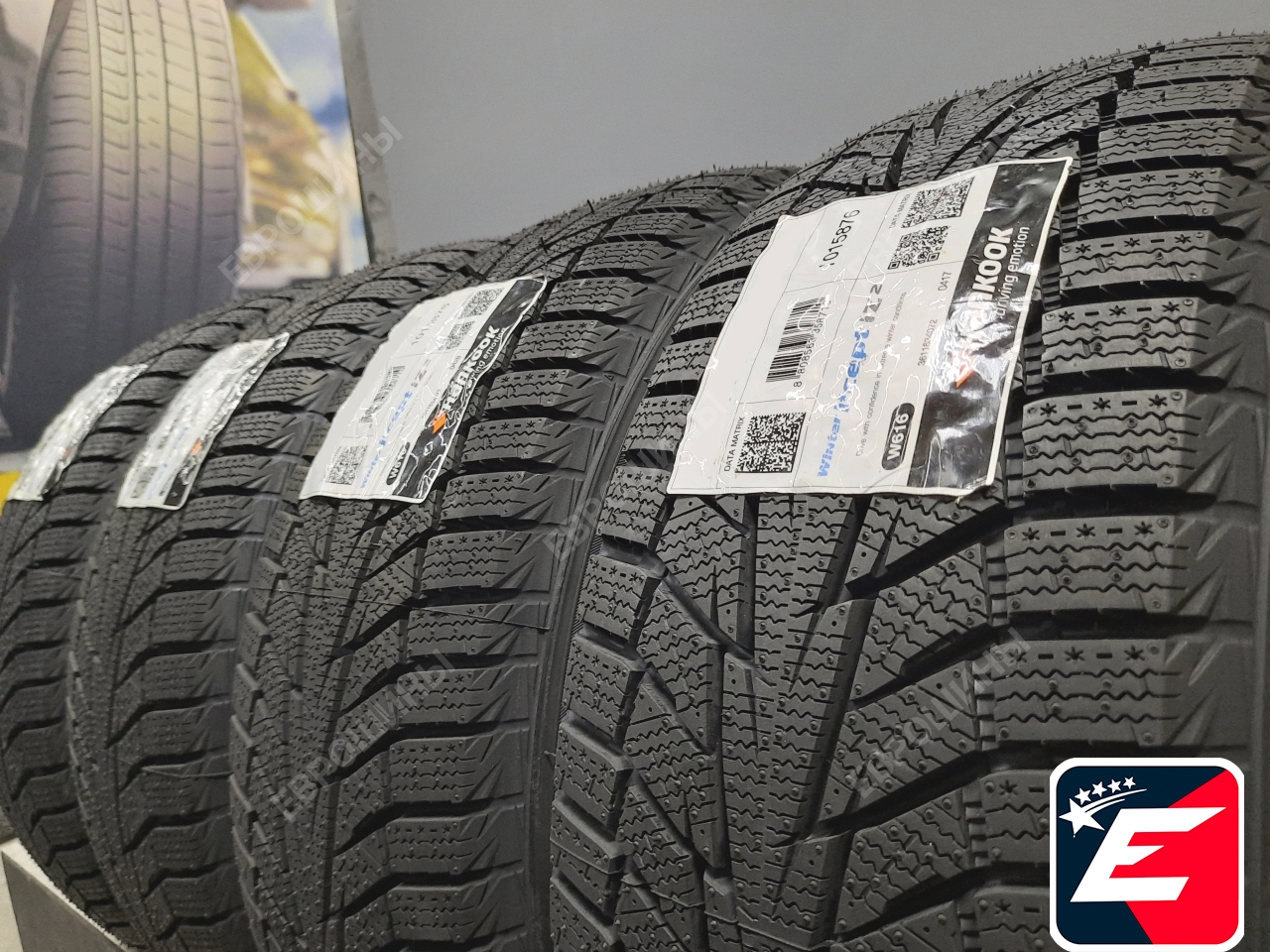 Hankook Winter I*Cept IZ 2 W616 215/65 R17 99T