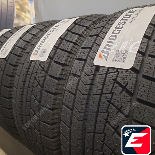 Bridgestone BLIZZAK VRX  235/45 R17 94S*(2020)
